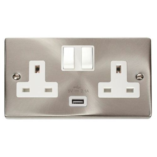 Click Deco Victorian Satin Chrome 13A 1G SW Socket With 2.1A USB Sc White