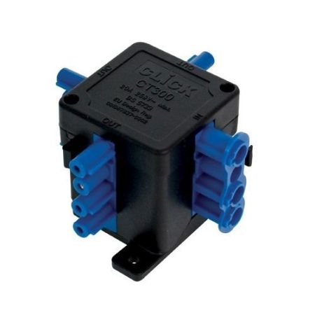 Click Essentials Flow Range 250v 20A 4 Pin (1 In 3 Out)Flow Hub