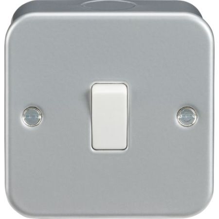 Knightsbridge Metalclad 1G 2w 10a Switch