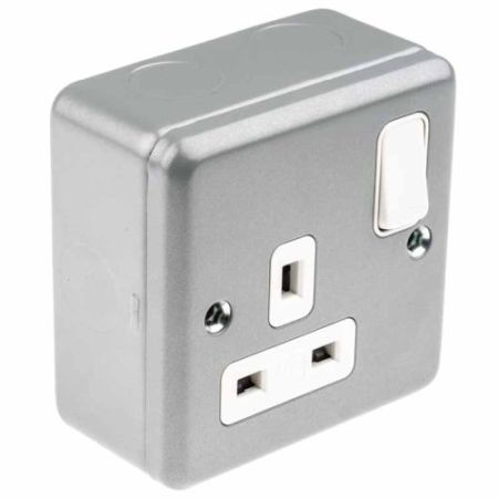 MK 1G Metalclad Switched Socket