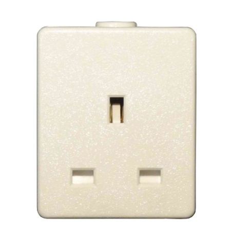 1G 13A Nylon Trailing Socket White