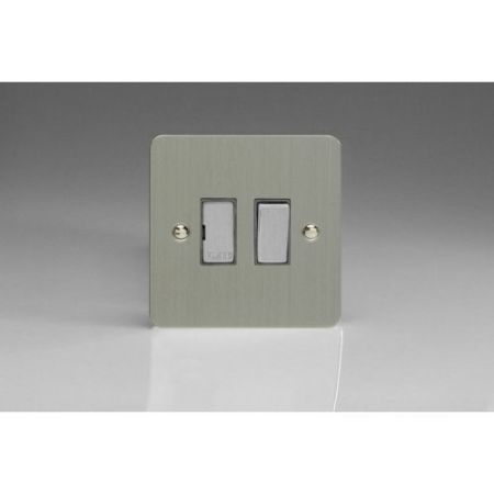 Varilight 1G 13A Sw/Socket Ultraflat P/B