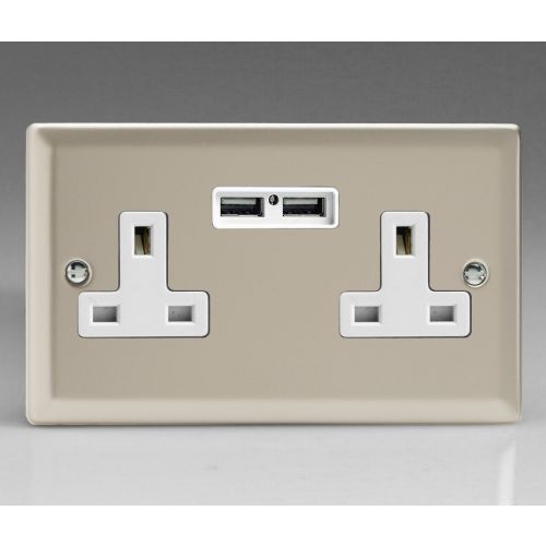 Varilight S/Chr 1G Unswitched Socket + 2 USB